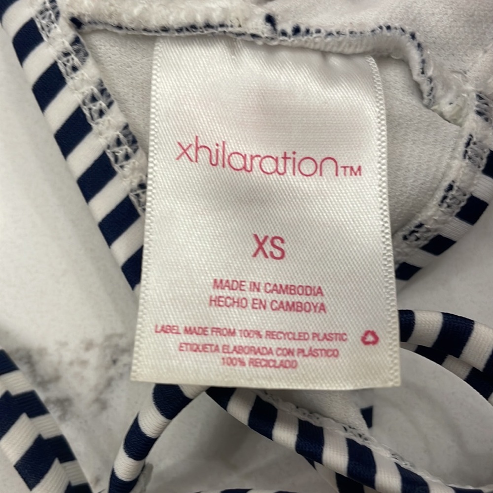 Xhilaration juniors navy and white striped bikini top size XS - Picture 4 of 4